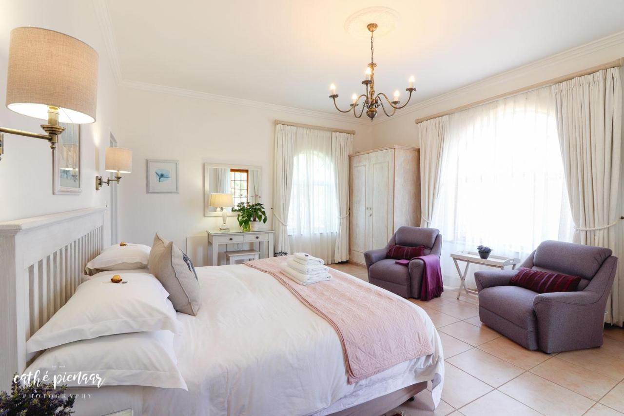 A Tuscan Villa Guest House Fish Hoek Exterior foto