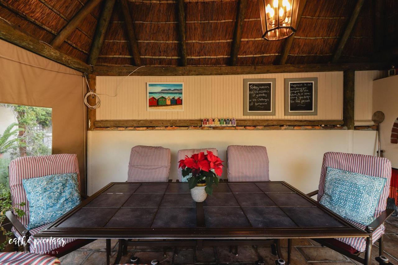 A Tuscan Villa Guest House Fish Hoek Exterior foto