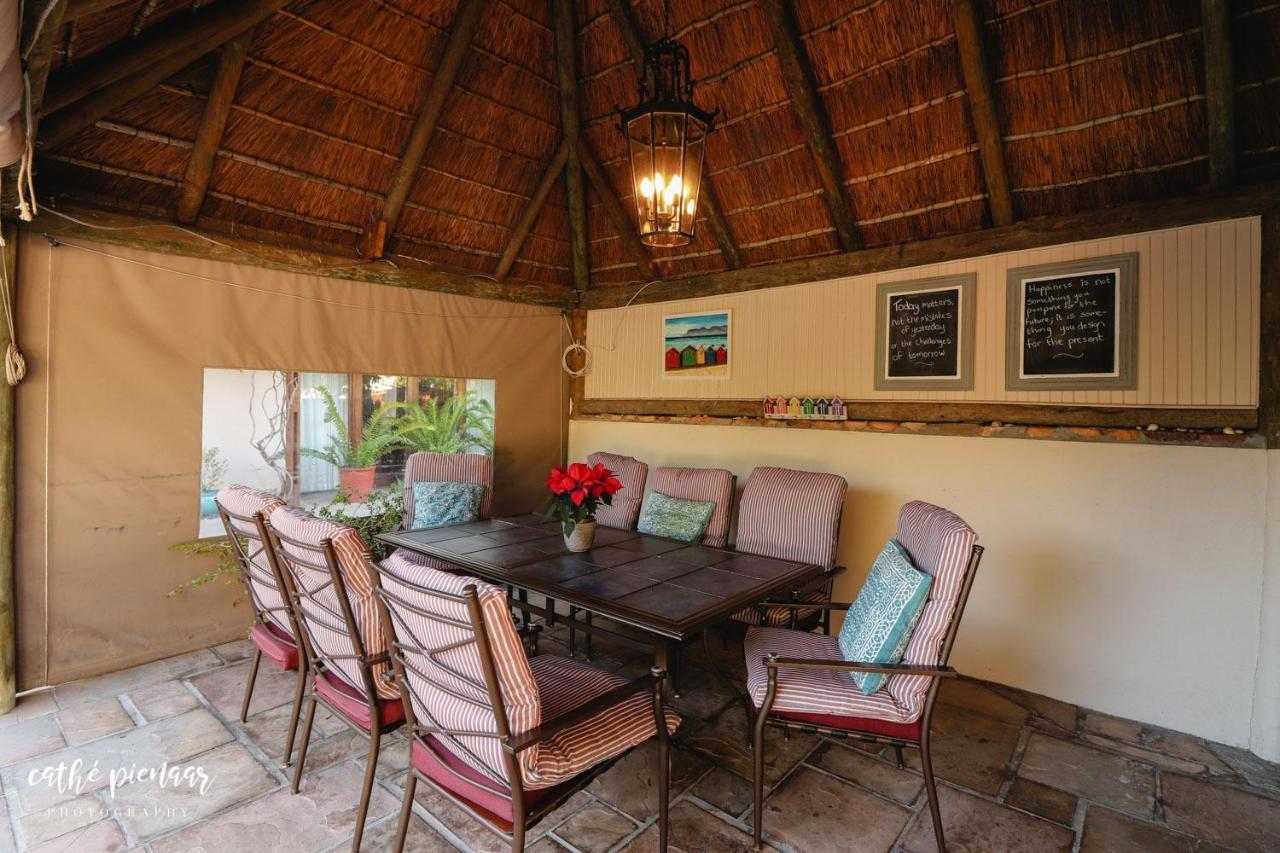 A Tuscan Villa Guest House Fish Hoek Exterior foto